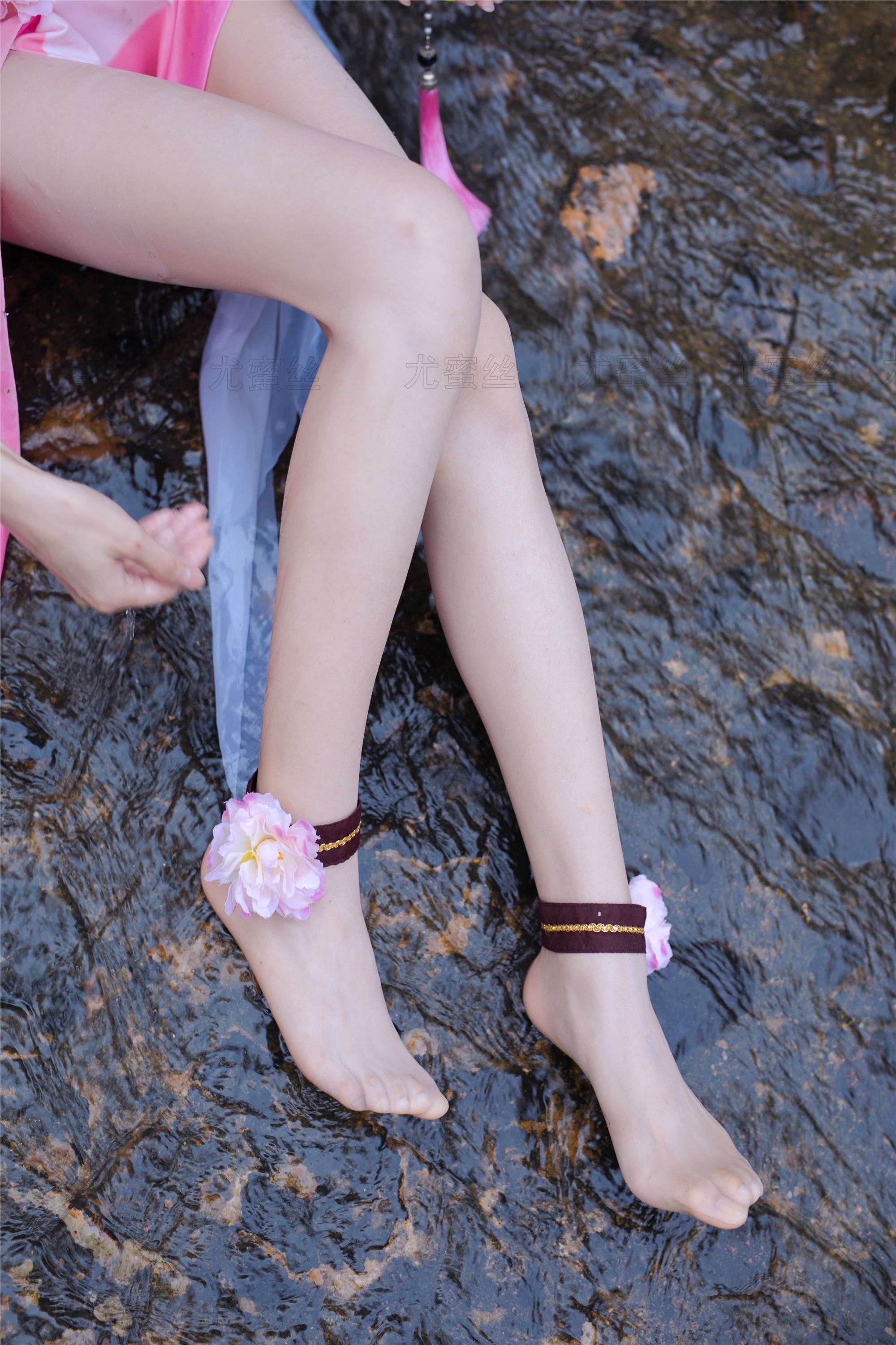 尤蜜丝 穿搭写真 NO.031